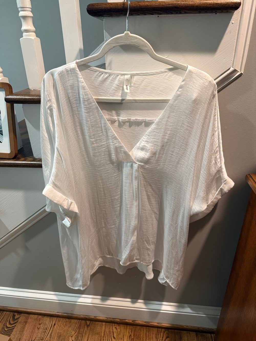 glam White V-Neck Lightweight Women's Blouse